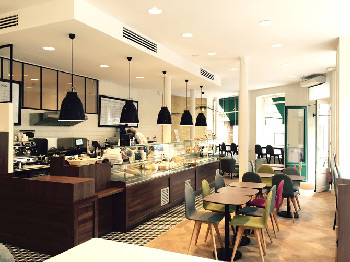 Agencement intérieur sandwicherie haut-de-gamme franchisée Lina's